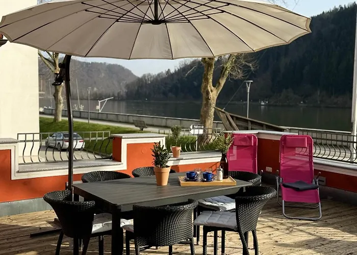 Terrassenwohnung Mit Donaublick